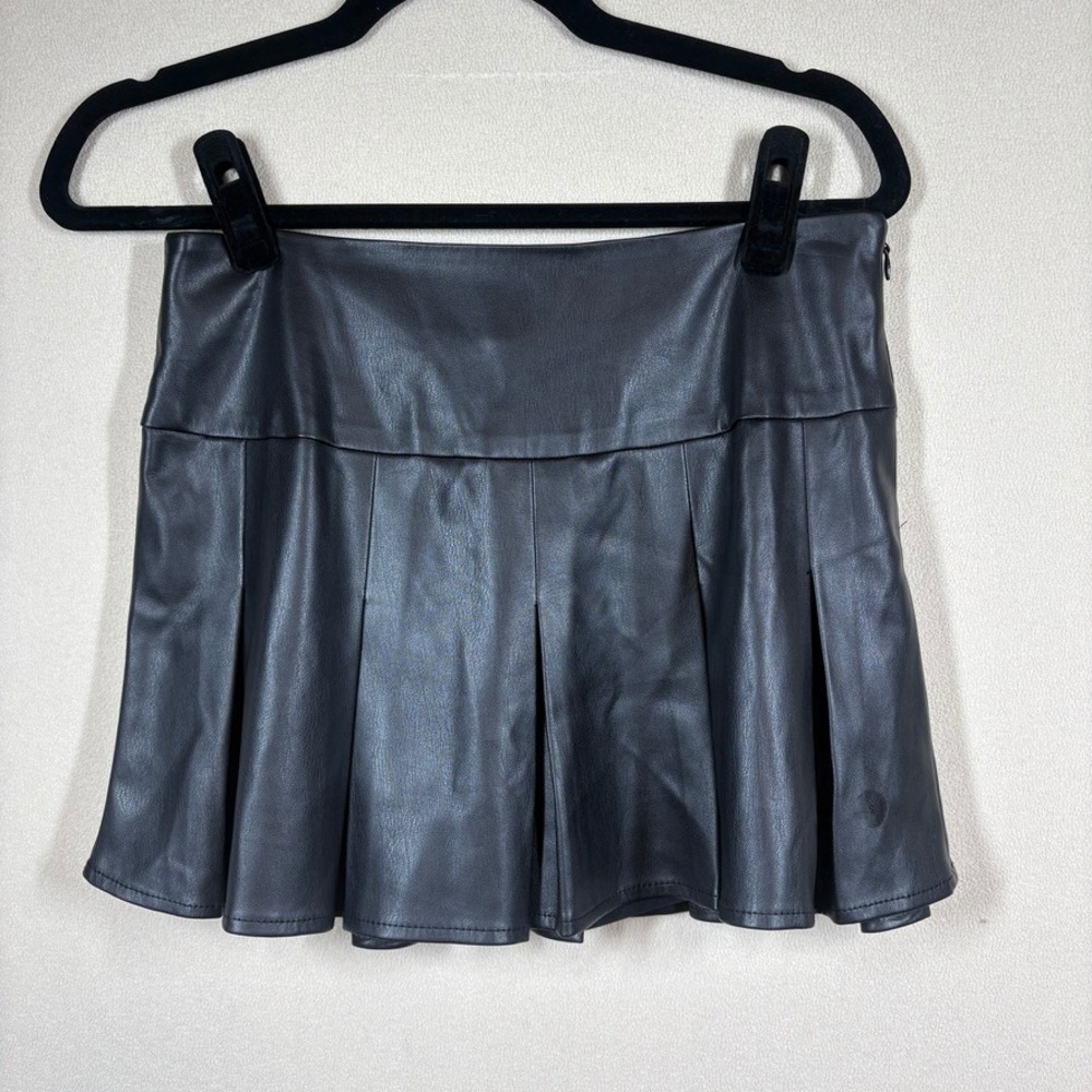 NWT Aeropostale Faux Leather Pleated Mini Skort Small Black‎ Edgy Indie Sleaze